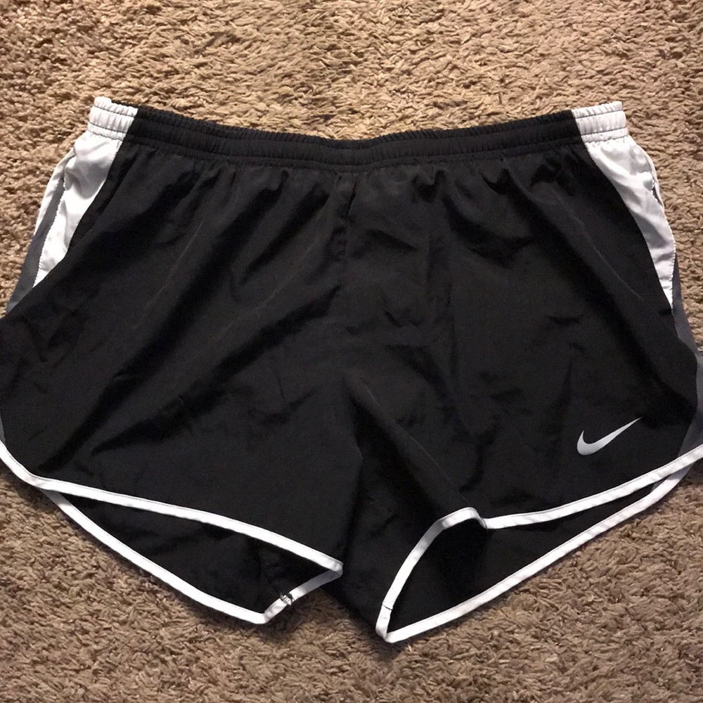 Women’s Nike xl running shorts